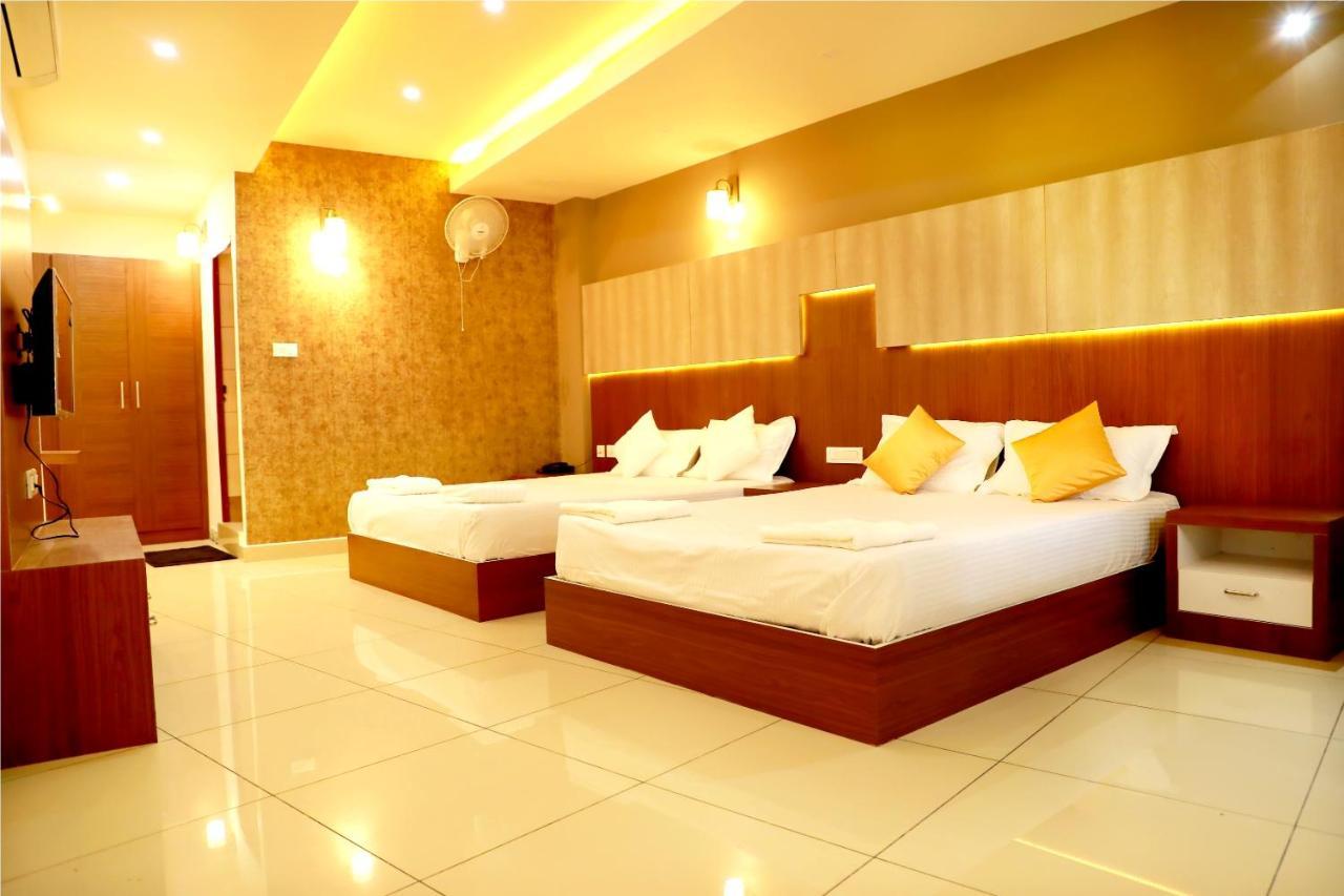 วายานัท รอยัล คราวน์ Hotel กัลปัตตา ภายนอก รูปภาพ