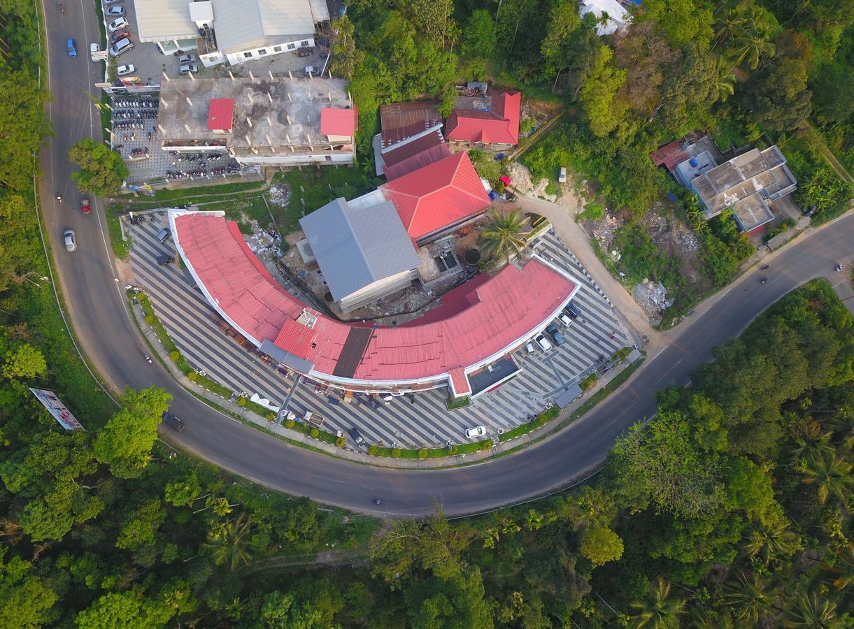 วายานัท รอยัล คราวน์ Hotel กัลปัตตา ภายนอก รูปภาพ